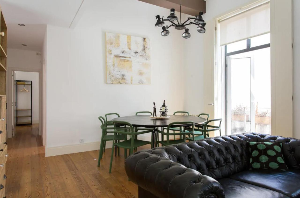 Beautiful 3-Story House In Chiado With A 40M² Private Terrace Apartment Lisbon Exterior photo