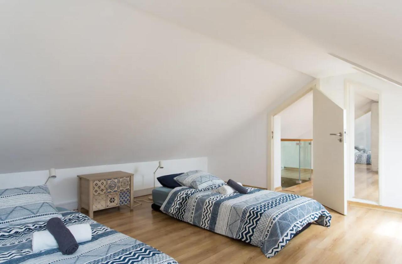 Beautiful 3-Story House In Chiado With A 40M² Private Terrace Apartment Lisbon Exterior photo