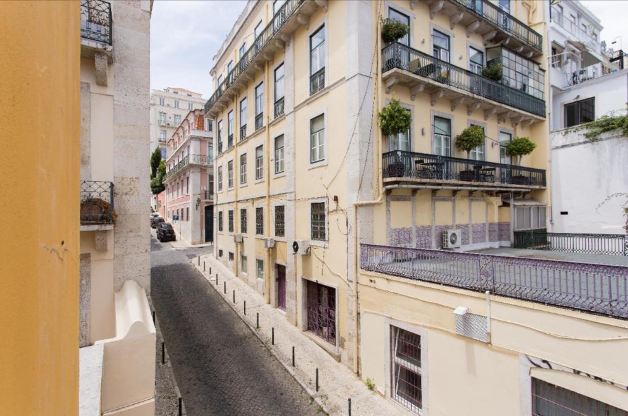 Beautiful 3-Story House In Chiado With A 40M² Private Terrace Apartment Lisbon Exterior photo